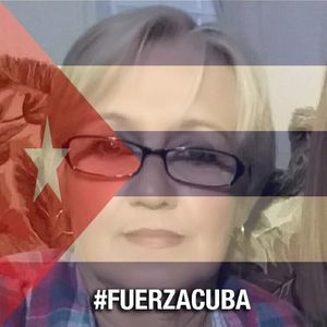 Meet your Posher, Iris